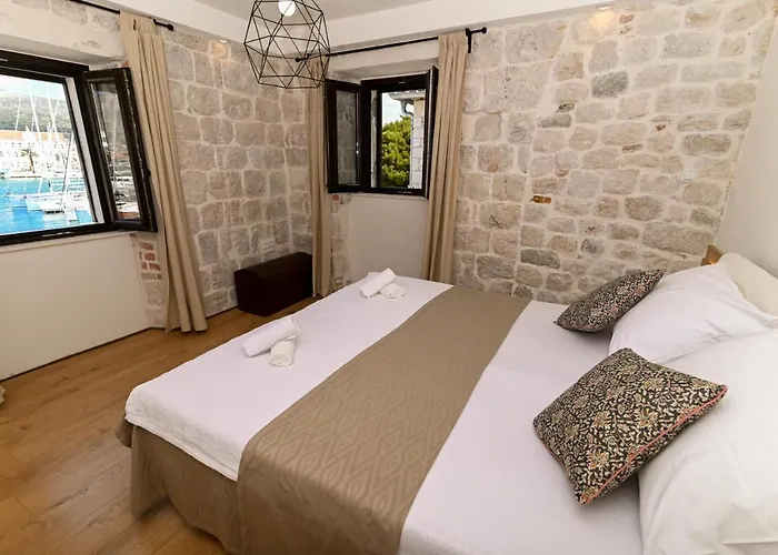 Ciciliani * 特罗吉尔