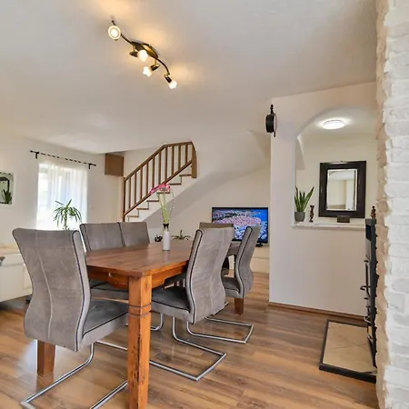 Ciciliani Apartman *